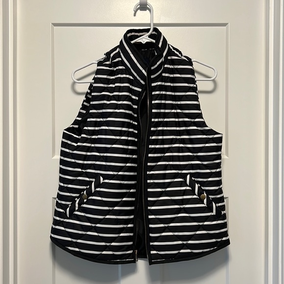 Pristine condition lightweight puffer vest - Picture 1 of 4